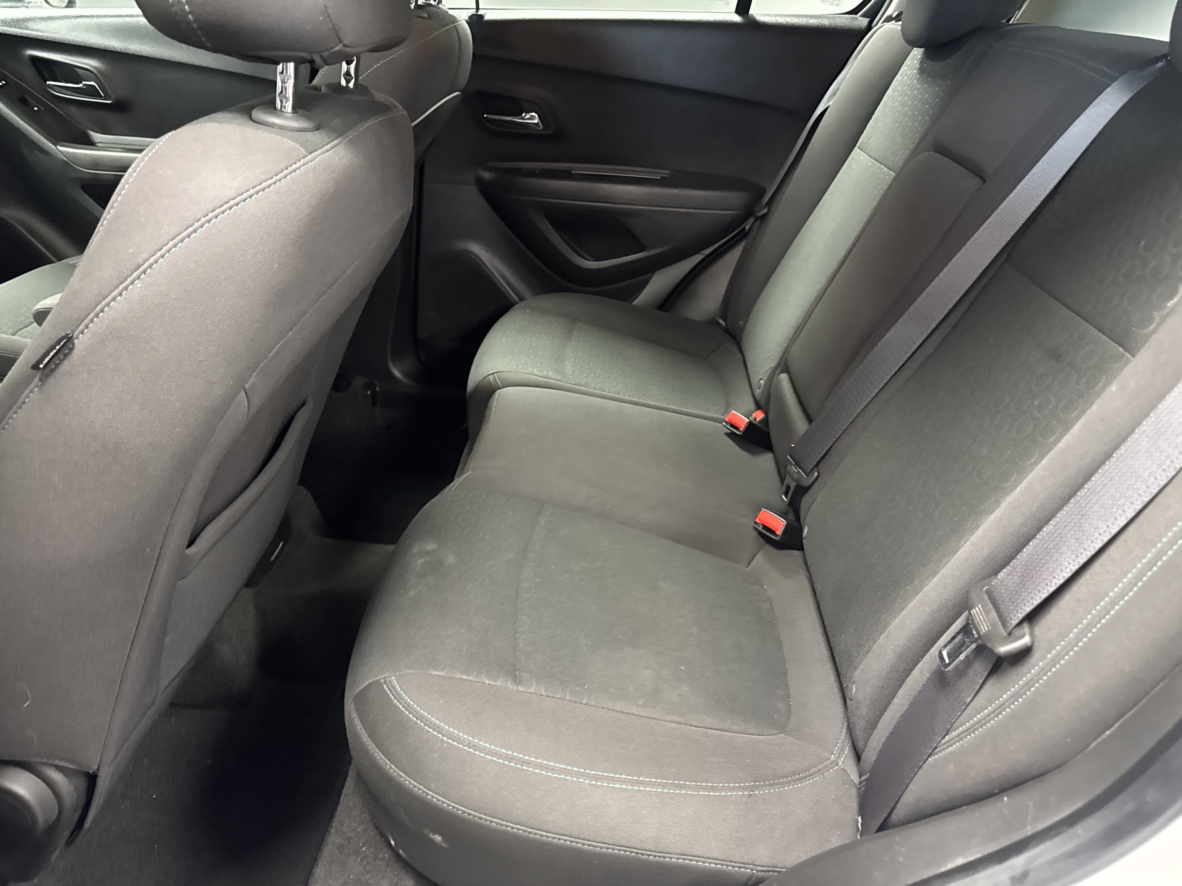Used 2016 Chevrolet Trax LS FWD image 12