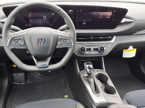 New 2026 Buick Envista Preferred w/ Convenience I Package image 2