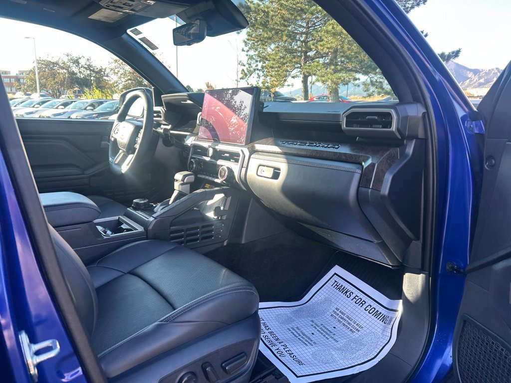 Used 2024 Toyota Tacoma Limited w/ Limited Package (LT) AWD/4WD image 12