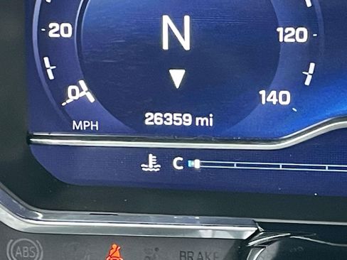 Used 2024 Chevrolet Silverado 1500 LTZ image 32