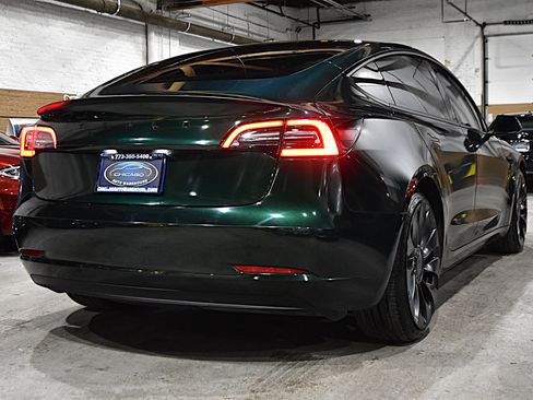 Used 2022 Tesla Model 3 Performance image 5