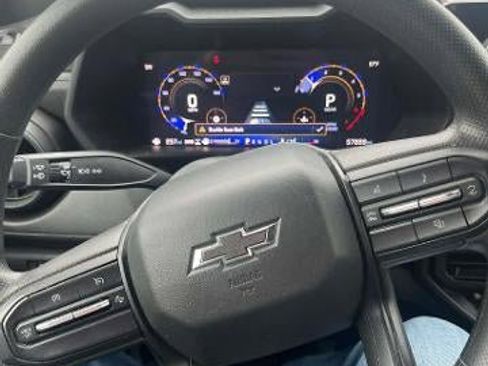 Used 2024 Chevrolet Colorado Trail Boss w/ Advanced Trailering Package AWD/4WD image 10