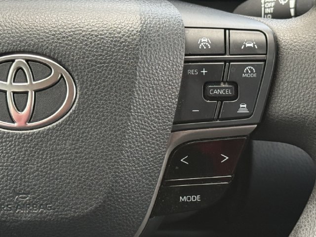Used 2025 Toyota Camry LE FWD image 15