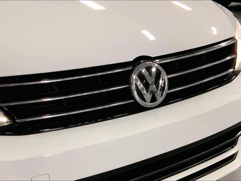 Used 2017 Volkswagen Jetta SE image 29