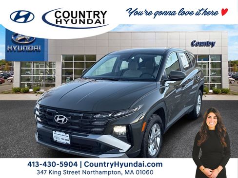 Certified 2025 Hyundai Tucson SE image 1