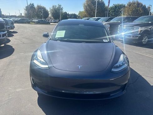 Used 2020 Tesla Model 3 Standard Range RWD image 5