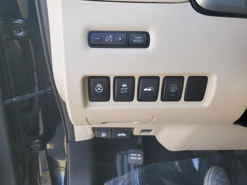 Certified 2021 Nissan Murano Platinum w/ Cargo Package image 19