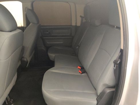 Used 2017 RAM 1500 Express AWD/4WD image 18