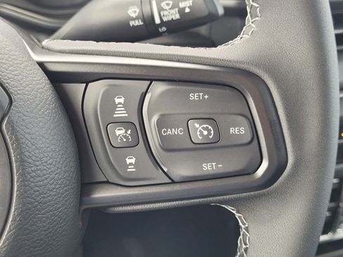 New 2025 Jeep Gladiator Sport image 19