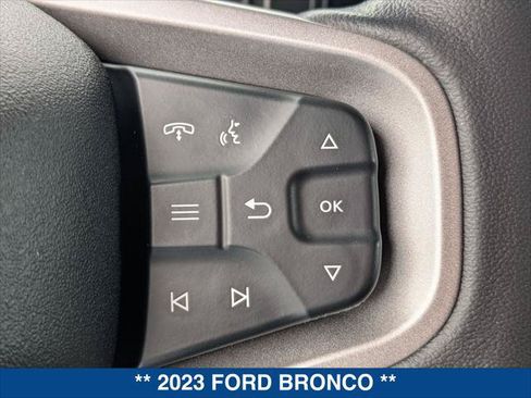 Certified 2023 Ford Bronco Badlands w/ Sasquatch Package AWD/4WD image 15