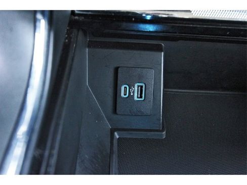 Used 2021 Ford F150 Lariat image 27