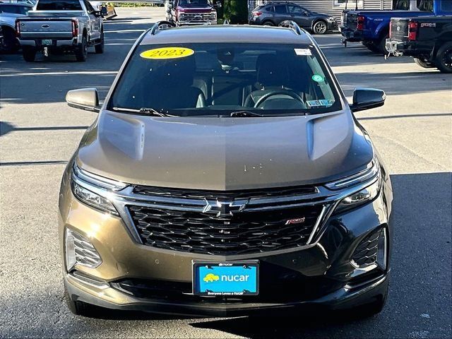 Used 2023 Chevrolet Equinox RS w/ LPO, Cargo Package AWD/4WD image 2