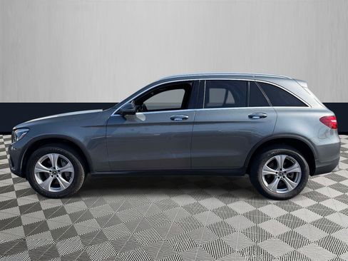 Used 2018 Mercedes-Benz GLC 300 4MATIC w/ Premium Package image 3