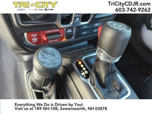 New 2025 Jeep Wrangler Willys image 39