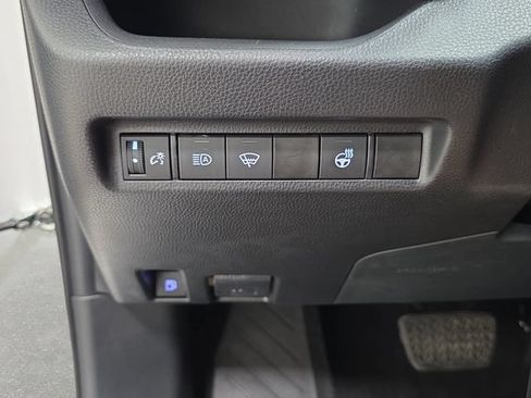 Certified 2021 Toyota RAV4 XLE w/ XLE Grade Weather Package AWD/4WD image 23