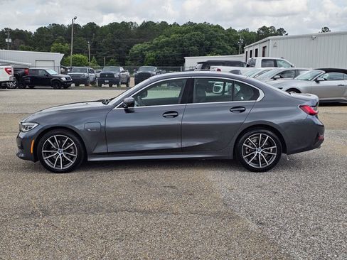 Used 2022 BMW 330e xDrive w/ Premium Package AWD/4WD image 27