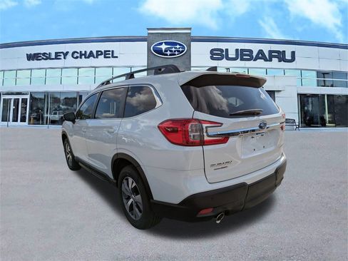 Certified 2025 Subaru Ascent Premium w/ Premium Package image 6