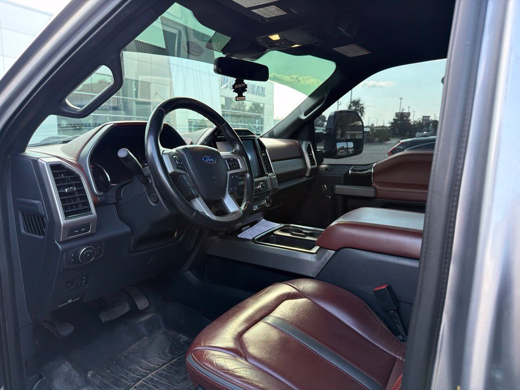 Used 2022 Ford F250 Platinum AWD/4WD image 7