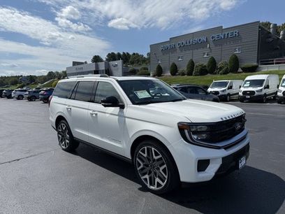 New 2027 Ford Expedition Platinum w/ Platinum Ultimate Package