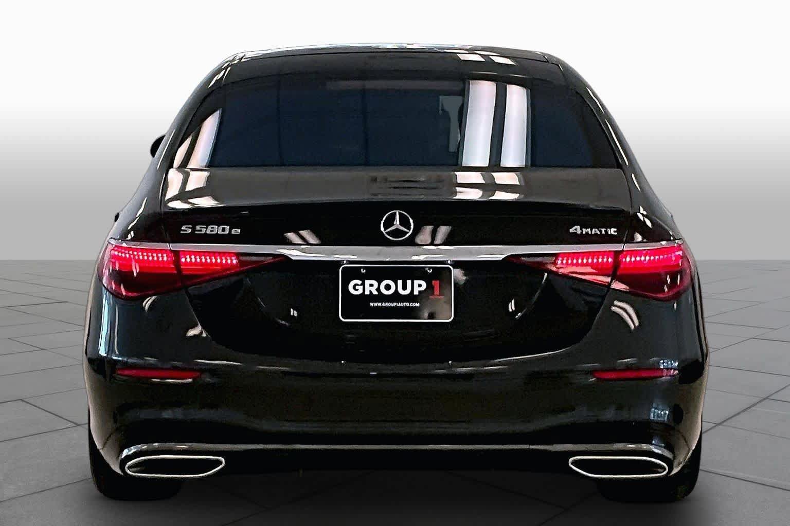 Used 2025 Mercedes-Benz S 580e 4MATIC Sedan image 4