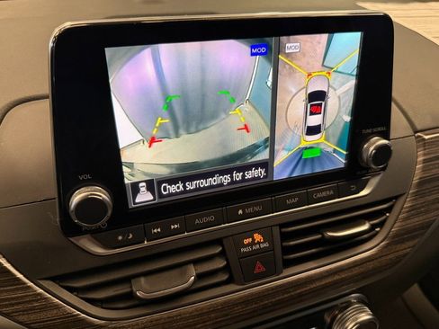 Used 2019 Nissan Altima 2.5 Platinum image 14