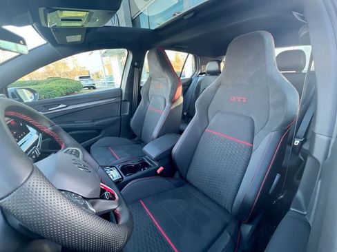 New 2026 Volkswagen GTI SE image 11