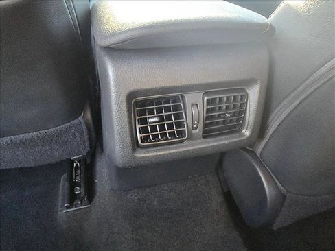 Used 2018 Toyota Camry XSE image 17