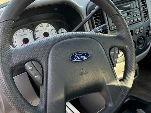 Used 2002 Ford Escape XLS image 21