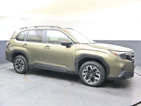 Certified 2025 Subaru Forester Premium AWD/4WD image 7