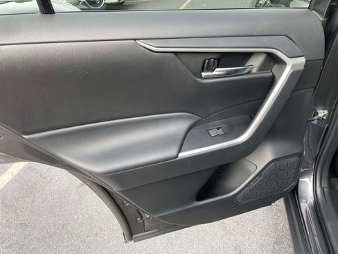 Used 2023 Toyota RAV4 XLE Premium image 22