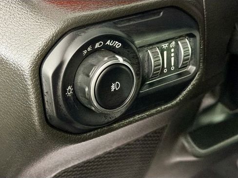 Used 2022 Jeep Wrangler Unlimited Rubicon w/ LED Lighting Group AWD/4WD image 10