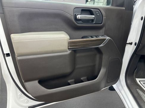 Used 2019 Chevrolet Silverado 1500 LT w/ All-Star Edition AWD/4WD image 23