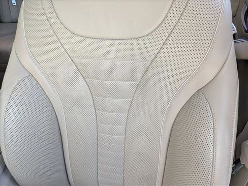 Used 2015 Mercedes-Benz S 550 Sedan image 15