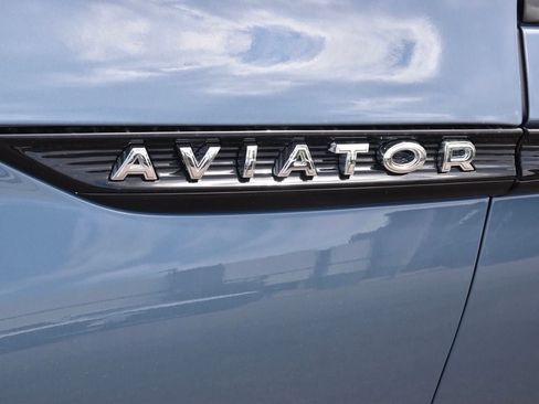 New 2026 Lincoln Aviator Reserve w/ Jet Appearance Package RWD image 71