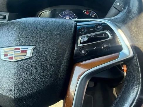 Used 2018 Cadillac Escalade ESV Premium Luxury RWD image 27