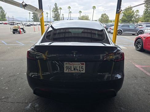 Used 2023 Tesla Model Y Long Range AWD/4WD image 5