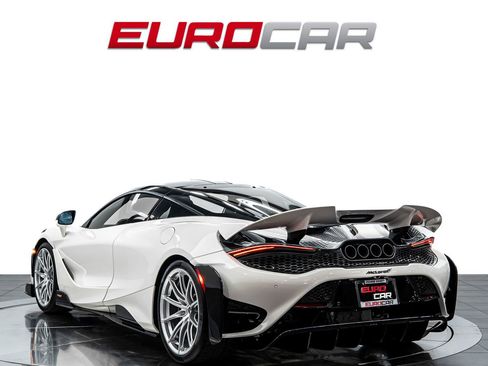 Used 2021 McLaren 765LT RWD image 3
