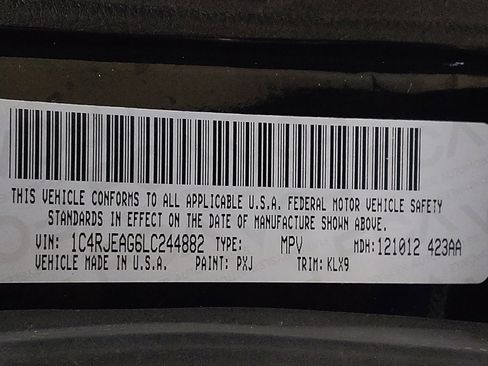 Used 2020 Jeep Grand Cherokee Altitude image 33