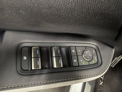 New 2026 Lexus TX 500h AWD image 17