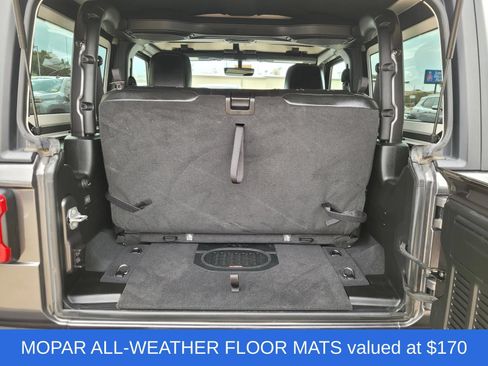 Used 2022 Jeep Wrangler Rubicon w/ LED Lighting Group AWD/4WD image 13