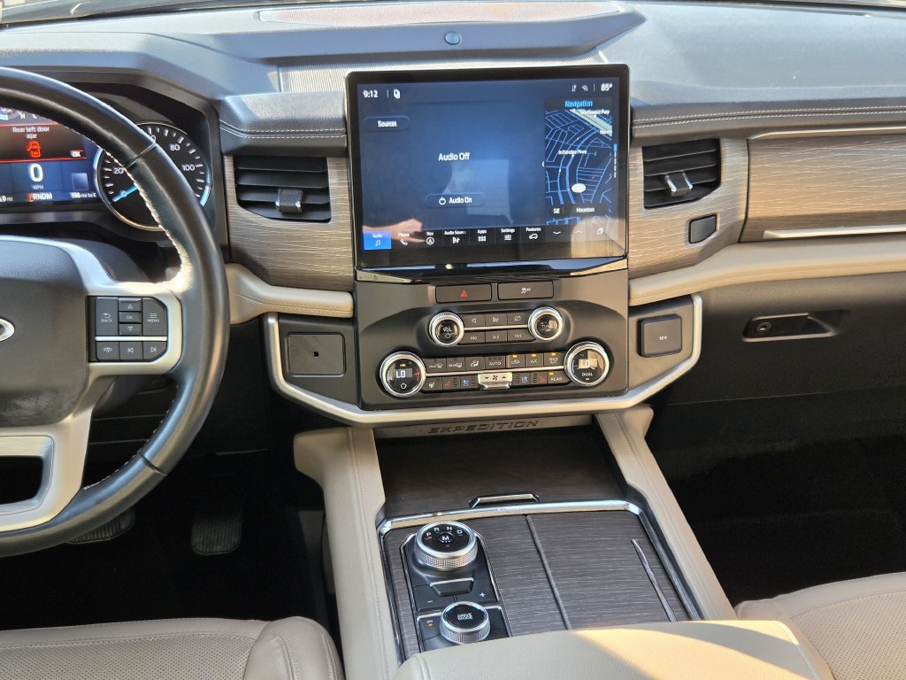 Used 2022 Ford Expedition Max Limited AWD/4WD image 16