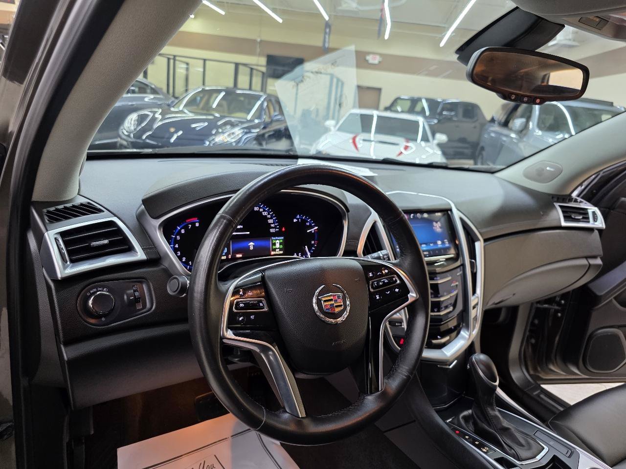 Used 2014 Cadillac SRX FWD image 17