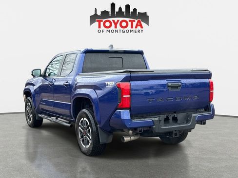 Used 2024 Toyota Tacoma TRD Sport w/ TRD Sport Upgrade Package image 5