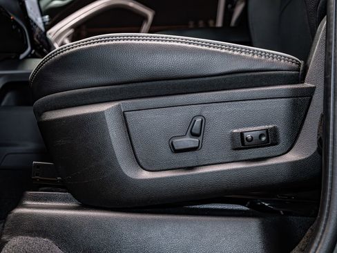 Used 2026 RAM 2500 Laramie image 21