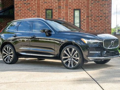 Used 2023 Volvo XC60 B5 Ultimate w/ Climate Package AWD/4WD image 3