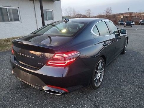 Used 2025 Genesis G70 2.5T image 7