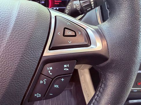 Used 2019 Ford Edge Titanium w/ Equipment Group 301A FWD image 23