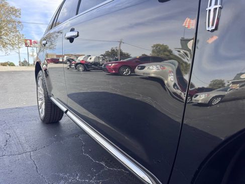 Used 2013 Lincoln MKX Base AWD 4dr SUV image 19