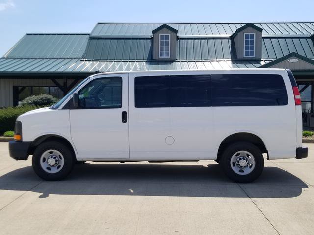 Used 2016 Chevrolet Express 2500 LS RWD image 2