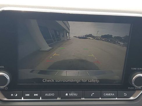 Certified 2026 Nissan Rogue SV FWD image 5